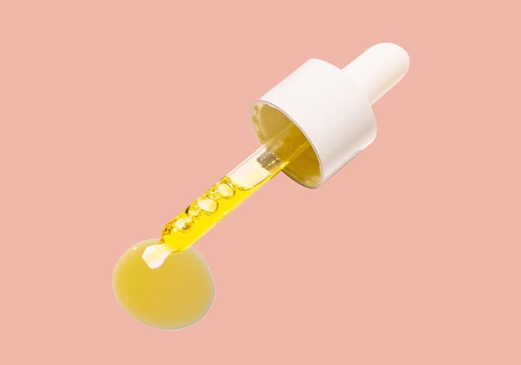 What Is Skinimalism? Your Go-To Guide To 2021's Biggest Beauty Trend.
